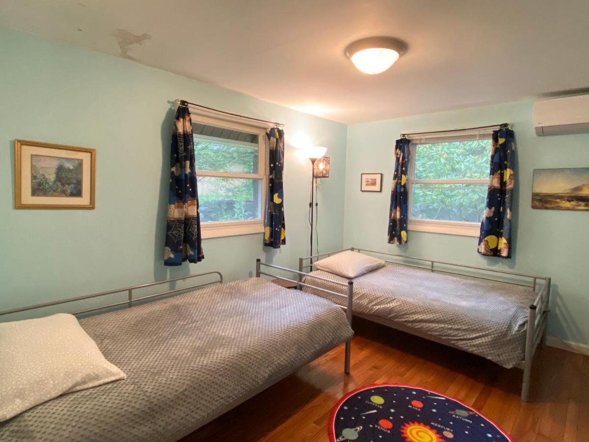 Secluded Chalet On Stream-Mins To Camelback Tannersville Exterior photo